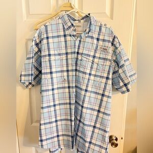 Columbia Men's Light Blue Plaid Button Down Shirt